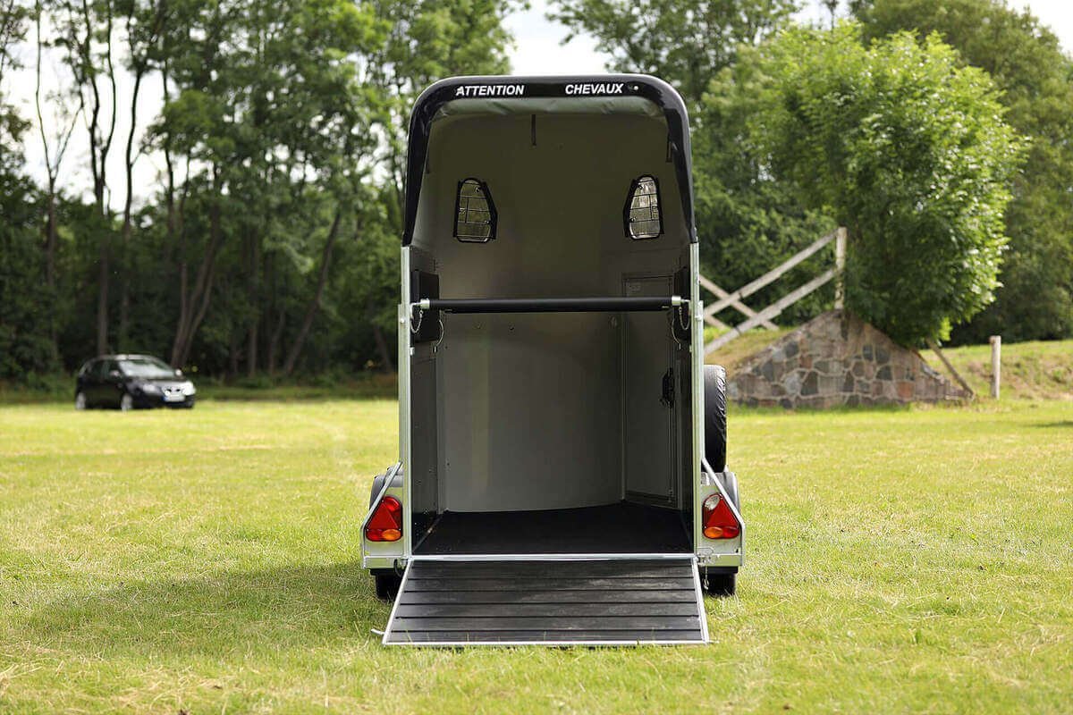 Remolque para 1 caballo y medio Gold One - Imagen 12