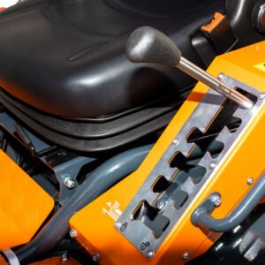 Alternative view of DESBROZADORA CON ASIENTO MARTILLOS STELLA RACOON 95 MUNICIPAL 4X4