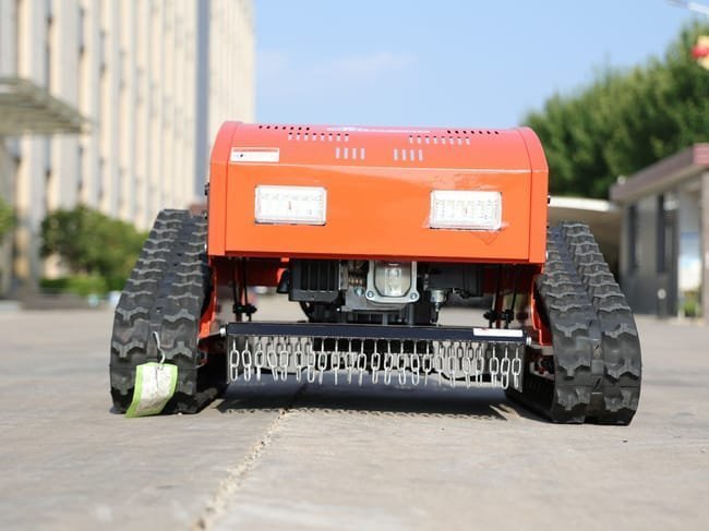 cortacésped con control remoto - Imagen 2