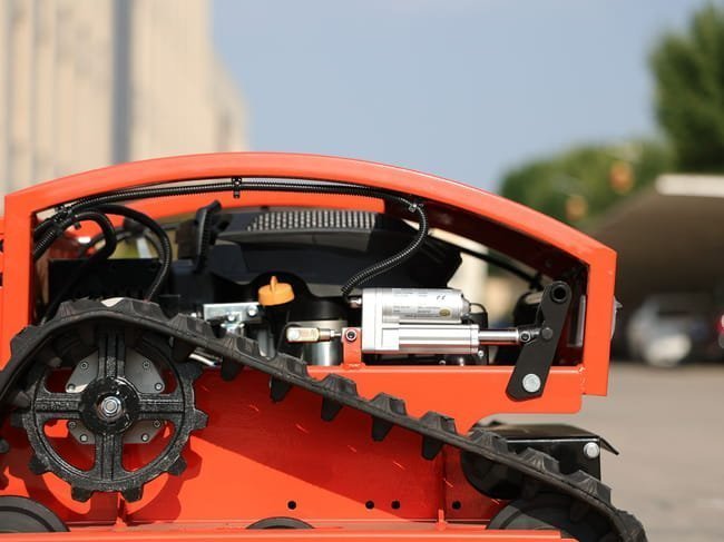 cortacésped con control remoto - Imagen 6