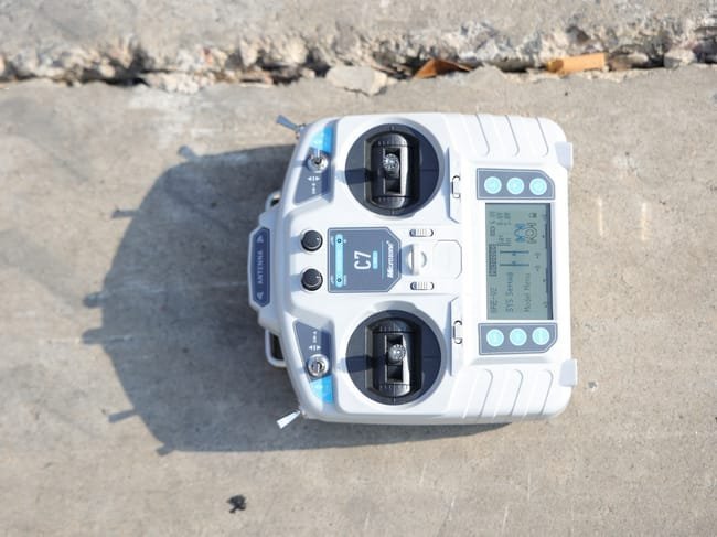 cortacésped con control remoto - Imagen 4