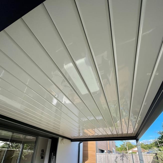 Pérgola bioclimática TRAMONTANA 4,50x4,987 M Doble cilindro con mando a distancia (Gris antracita RAL 7016) - Imagen 5