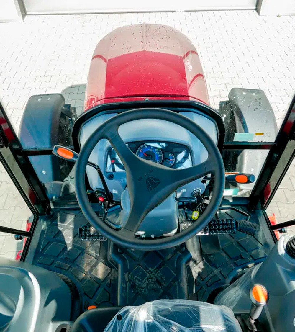 Tractor pequeño TYM 6225C — 58HP Giro 52º - Imagen 11