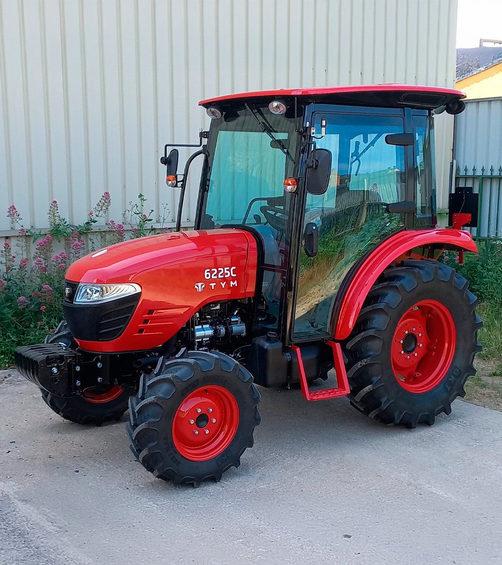 Tractor pequeño TYM 6225C — 58HP Giro 52º - Imagen 15