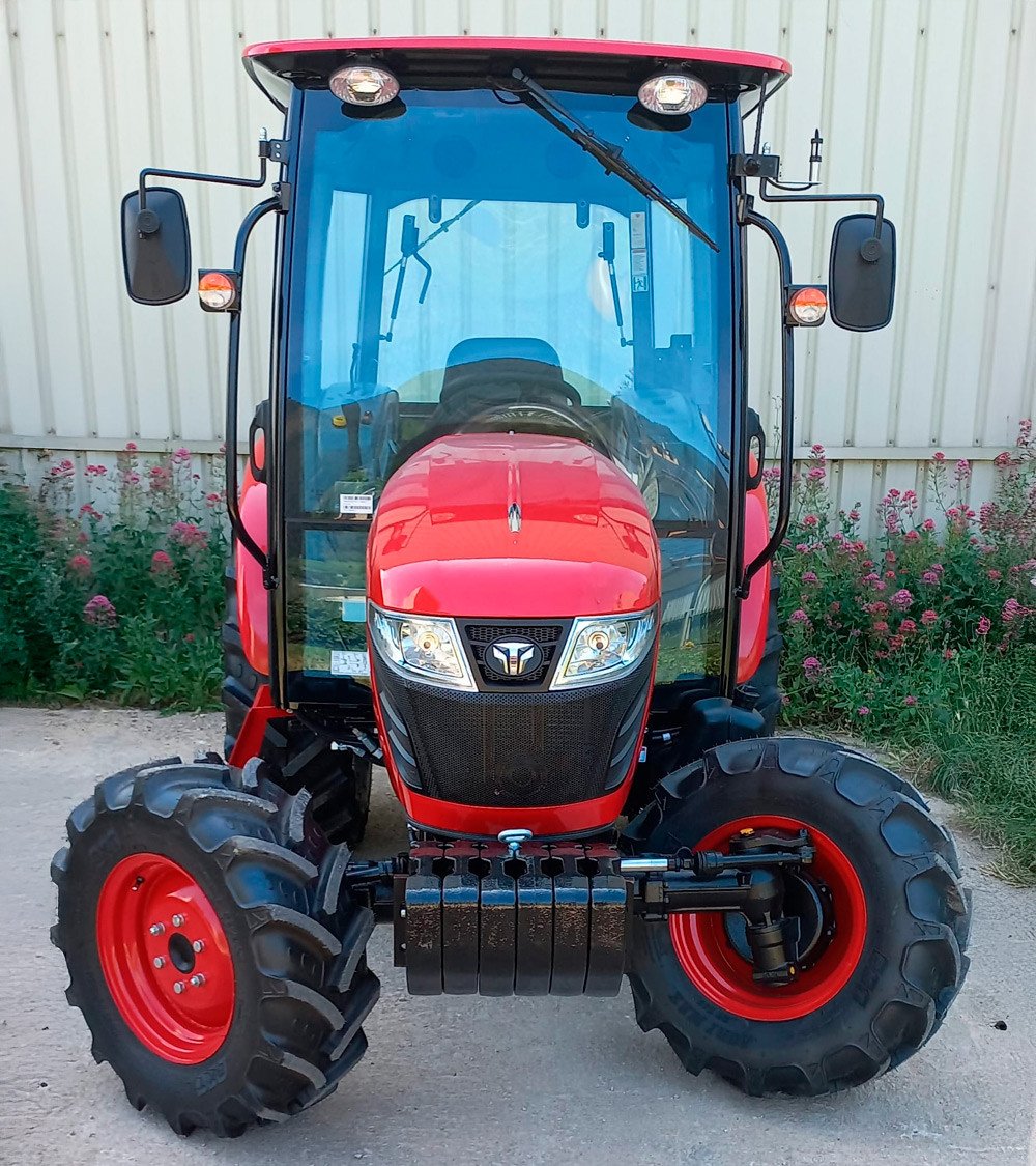 Tractor pequeño TYM 6225C — 58HP Giro 52º - Imagen 16