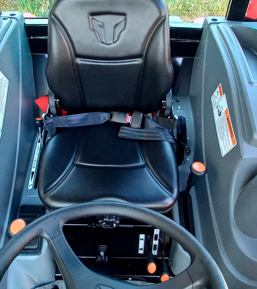 Tractor pequeño TYM 6225C — 58HP Giro 52º - Imagen 10