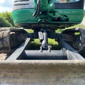 Alternative view of JCB 8045 STS + 3 cucharones / Miniexcavadora 2007 4,75 T