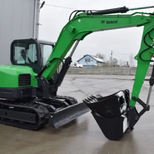 Alternative view of Miniexcavadora BOBCAT E85 + 3 cucharones / 8,5 T